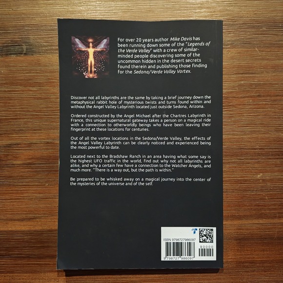 The Angel Valley Labyrinth Supernatural Gateway Arizona Mike Davis 9798727986097 - Picture 2 of 7